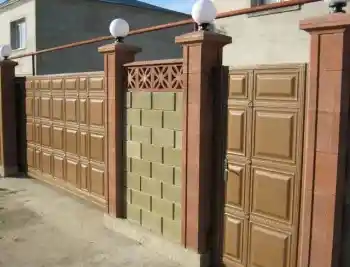 Откатные филёнчатые коричневые ворота от Дорхан 2000х3500