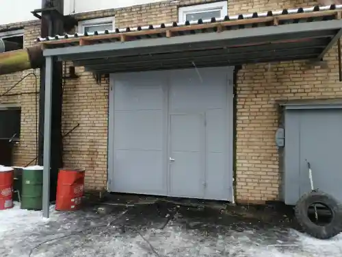 Распашные утеплённые ворота на красногорском заводе