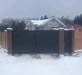 Распашные ворота с калиткой 2200x2000 